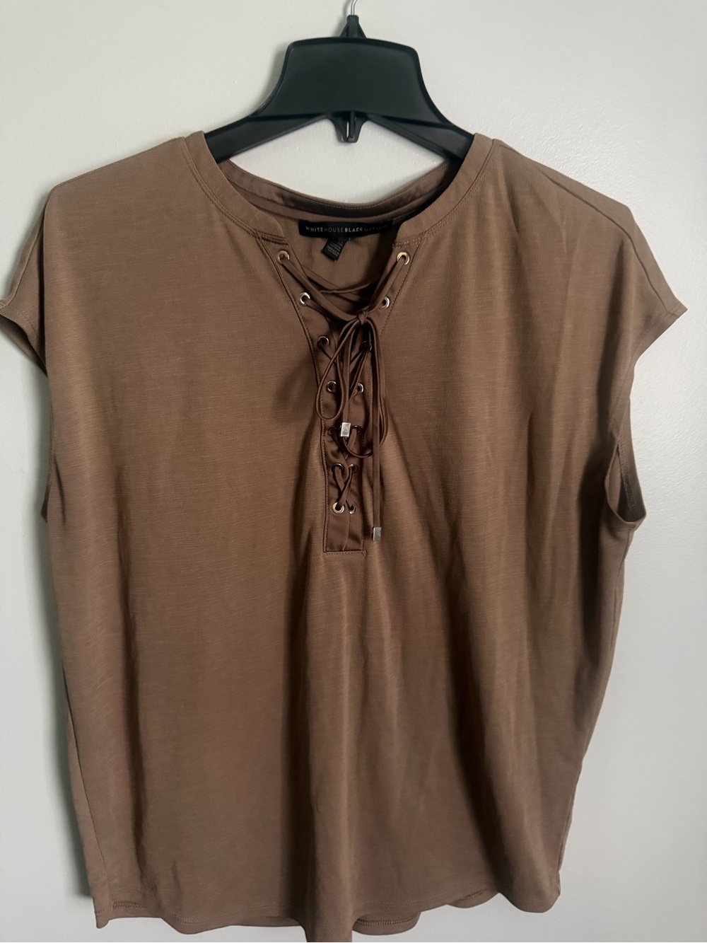 White House Black Market Brown Lace-Up Short Sleeve Top blouse size medium